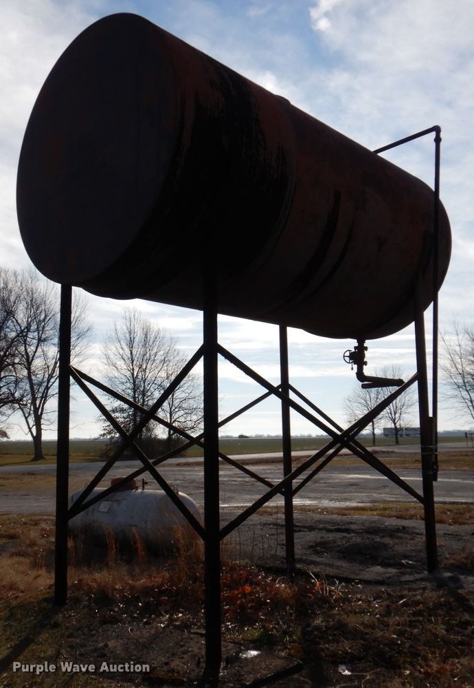image for item GG9286 Oil storage tank