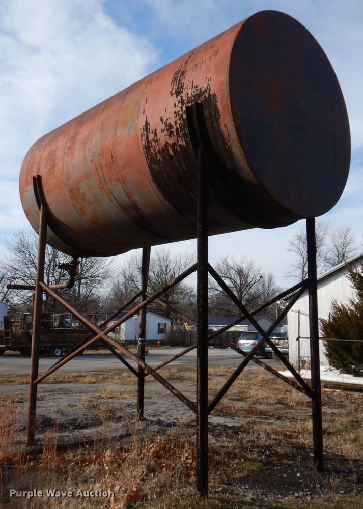 image for item GG9286 Oil storage tank