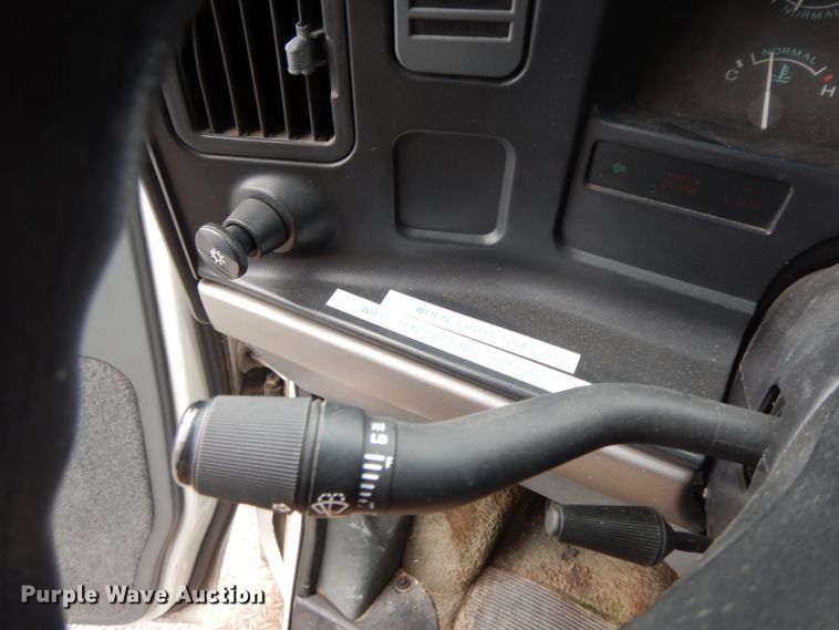 image for item GG9302 1994 Ford E350  ambulance