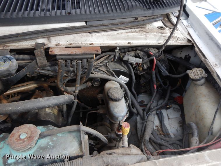 image for item GG9302 1994 Ford E350  ambulance