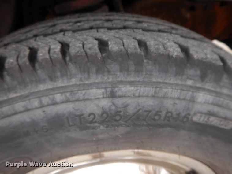 image for item GG9302 1994 Ford E350  ambulance