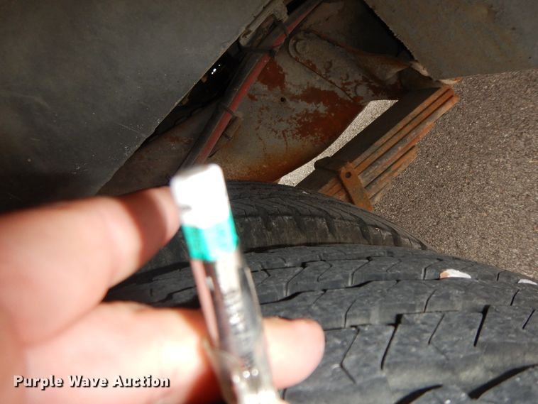 image for item GG9302 1994 Ford E350  ambulance