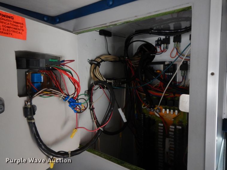 image for item GG9302 1994 Ford E350  ambulance