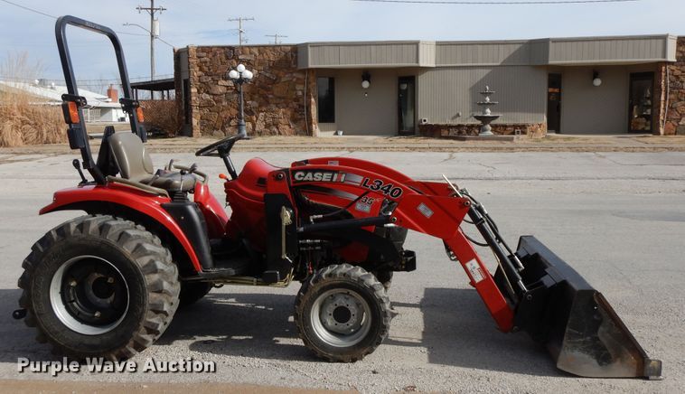 image for item GG9324 2008 Case IH Farmall 35  MFWD tractor