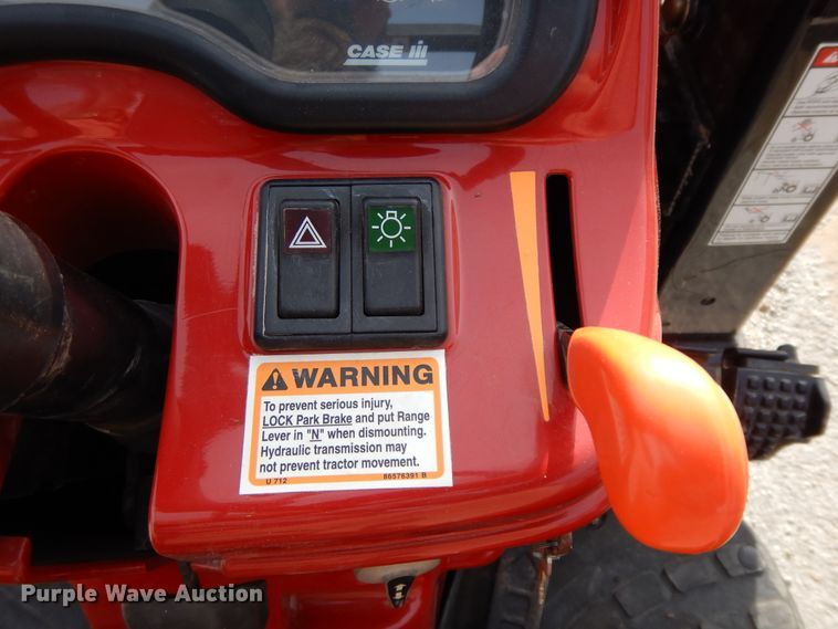 image for item GG9324 2008 Case IH Farmall 35  MFWD tractor