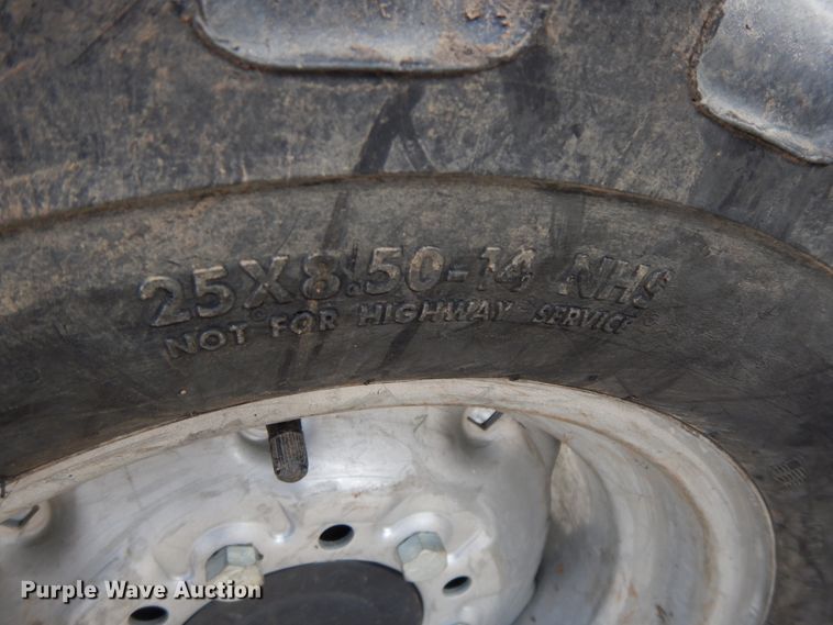 image for item GG9324 2008 Case IH Farmall 35  MFWD tractor