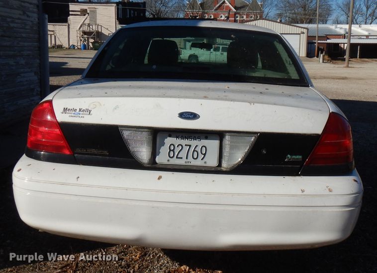 image for item GK9502 2011 Ford Crown Victoria Police Interceptor
