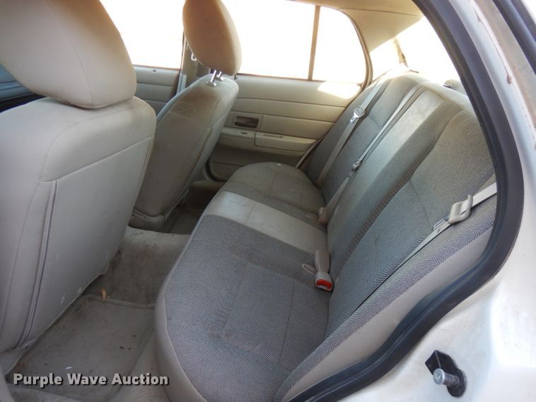 image for item GK9502 2011 Ford Crown Victoria Police Interceptor