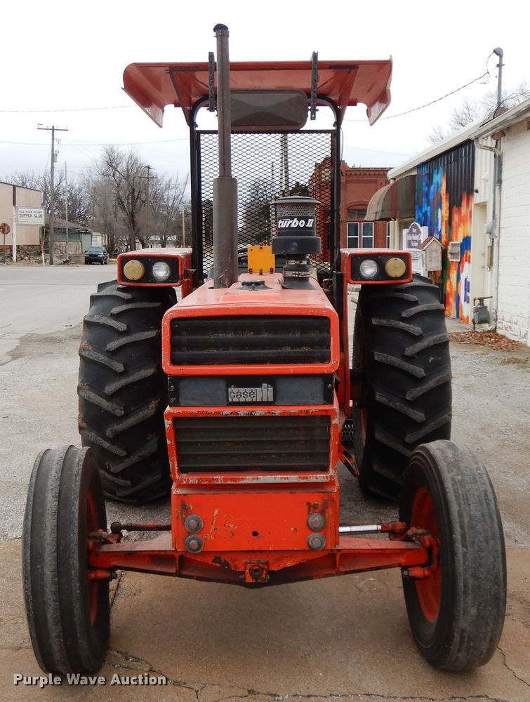 image for item GK9697 1987 Case IH 685  tractor