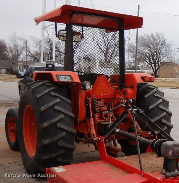 image for item GK9697 1987 Case IH 685  tractor