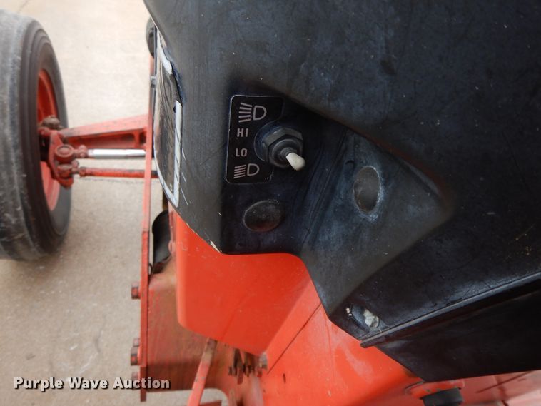 image for item GK9697 1987 Case IH 685  tractor