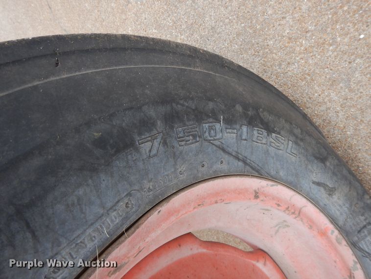 image for item GK9697 1987 Case IH 685  tractor