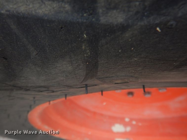 image for item GK9697 1987 Case IH 685  tractor