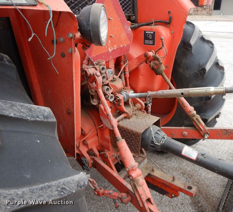 image for item GK9697 1987 Case IH 685  tractor