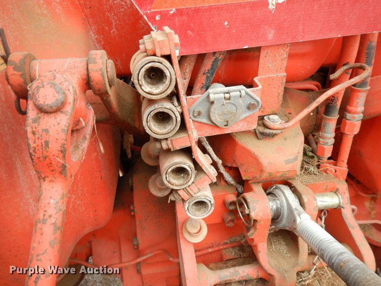 image for item GK9697 1987 Case IH 685  tractor