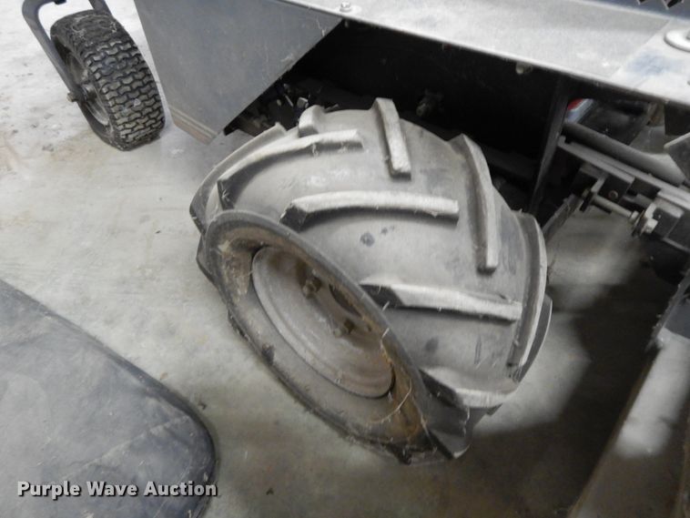 image for item GK9699 Grazer G2097V  lawn mower