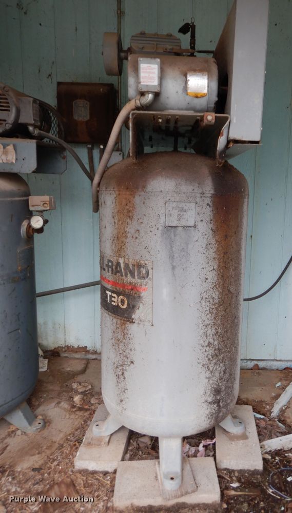 image for item GK9706 (2) air compressors