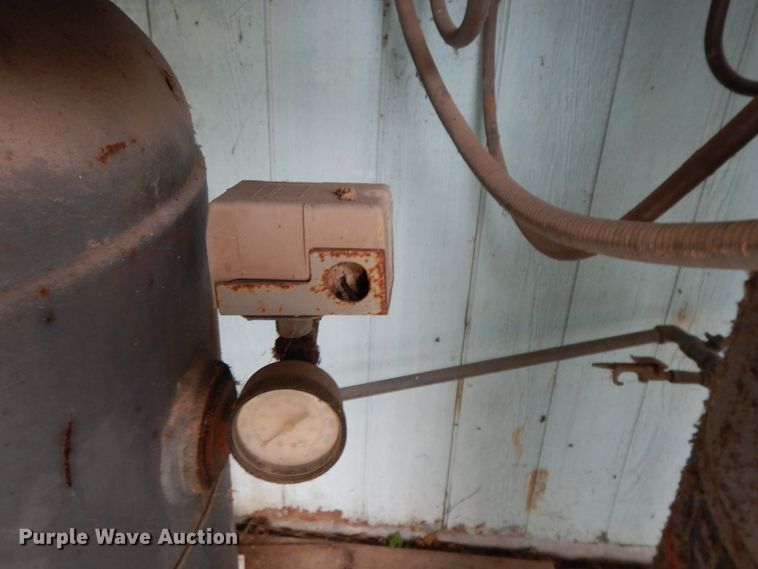 image for item GK9706 (2) air compressors