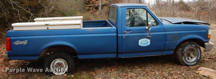 image for item GK9707 1993 Ford F150  pickup truck