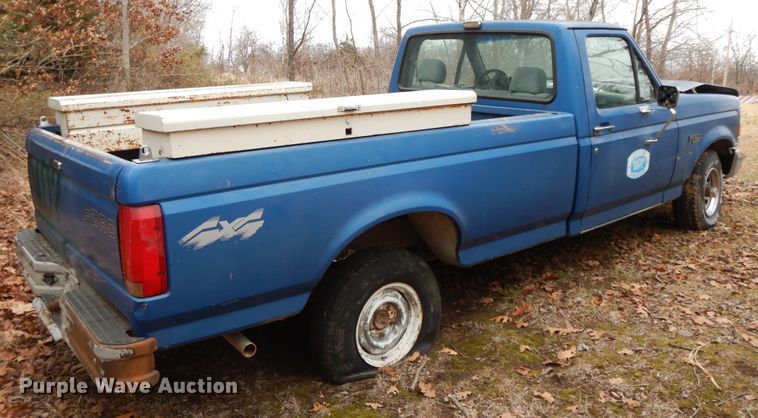 image for item GK9707 1993 Ford F150  pickup truck