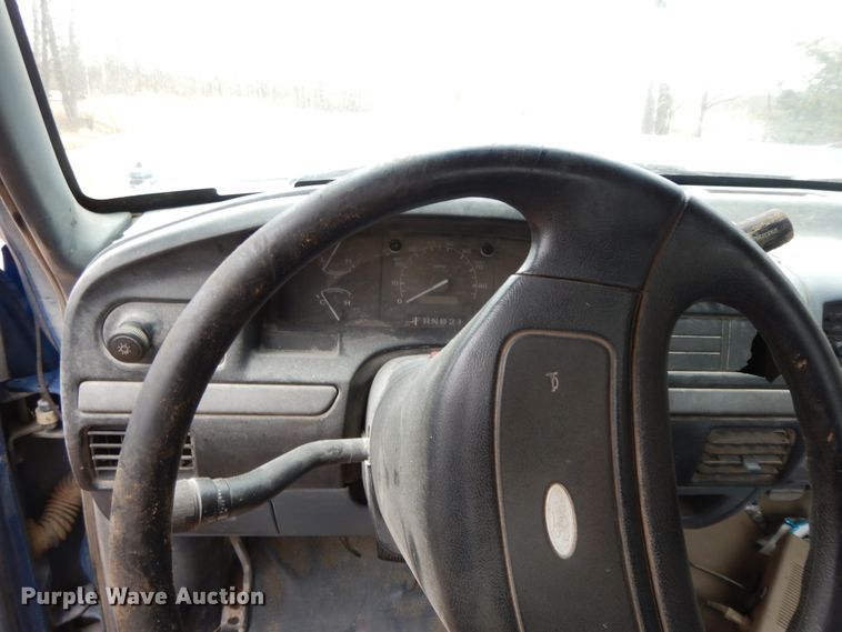 image for item GK9707 1993 Ford F150  pickup truck