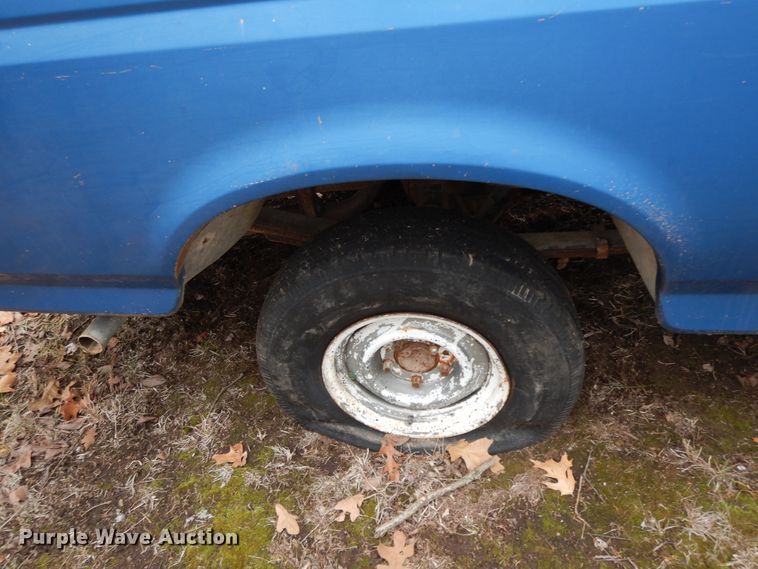 image for item GK9707 1993 Ford F150  pickup truck