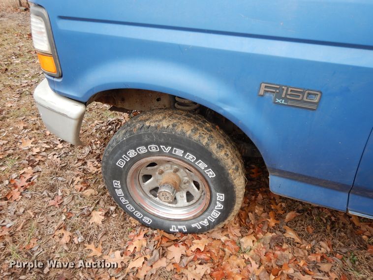 image for item GK9707 1993 Ford F150  pickup truck