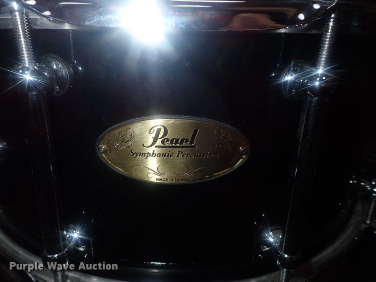 image for item HC9796 Pearl snare drum