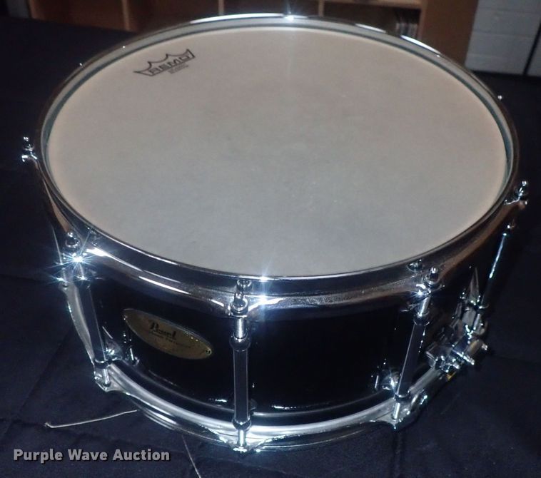 image for item HC9796 Pearl snare drum