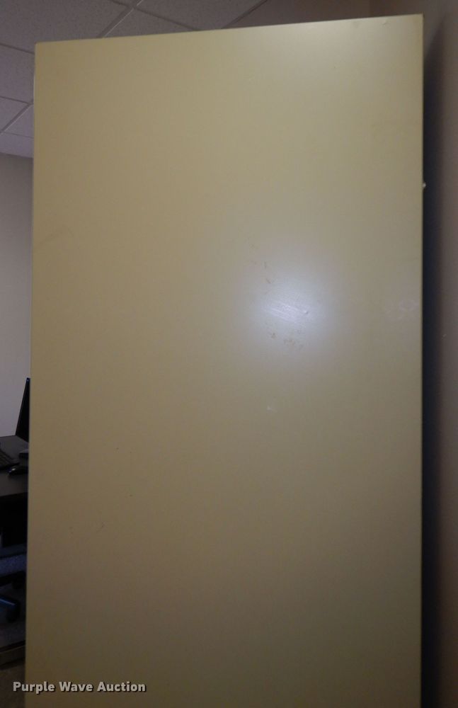 image for item HE9478 Furniture