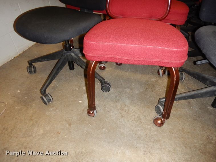 image for item HE9480 (18) chairs