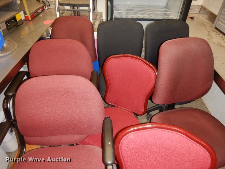 image for item HE9480 (18) chairs