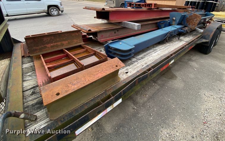 image for item HR9343 Manitowoc MTR-30  bus lift