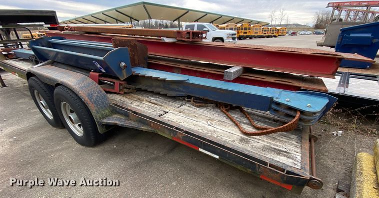 image for item HR9343 Manitowoc MTR-30  bus lift