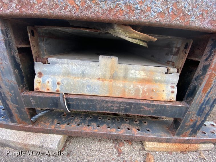 image for item HR9345 2004 Morgan GVFD09724102  box bed