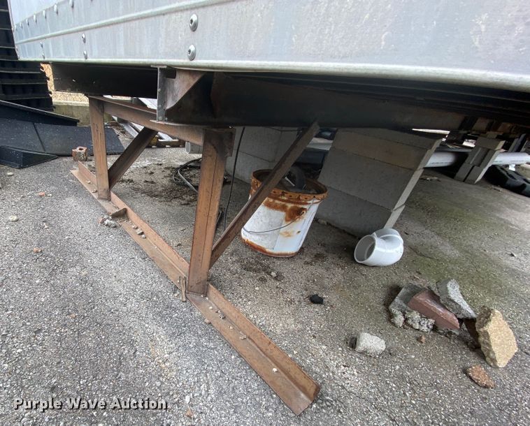 image for item HR9345 2004 Morgan GVFD09724102  box bed