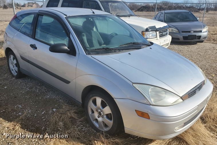 image for item HW9595 2001 Ford Focus ZX3