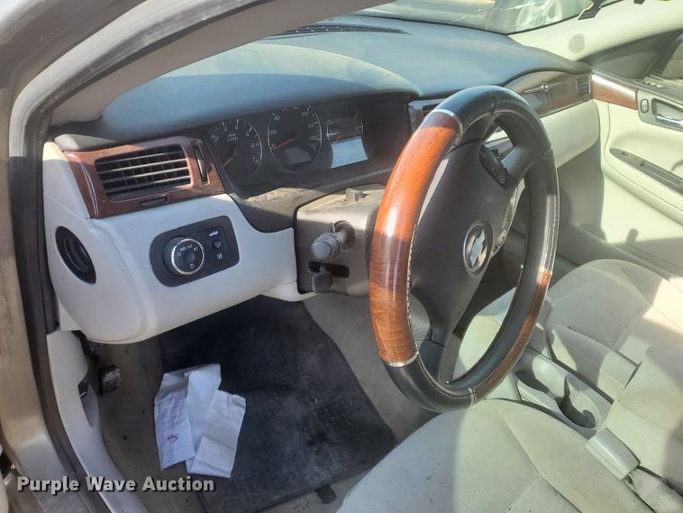 image for item HW9596 2006 Chevrolet Impala LT