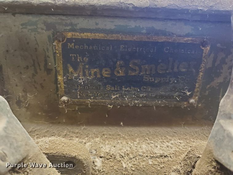 image for item HW9701 Lodge and Shipley  lathe