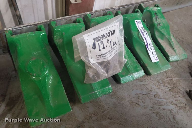 image for item HW9704 (5) Komatsu excavator teeth