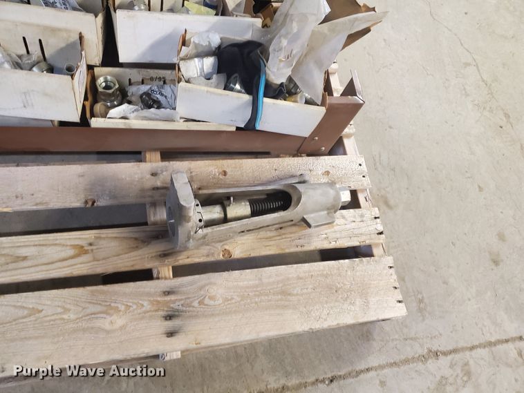 image for item HW9705 Dayco hydraulic hose crimper