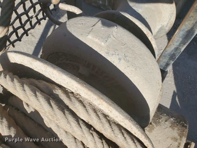 image for item HW9710 Headache rack