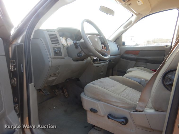 image for item HW9764 2006 Dodge Ram 1500  Quad Cab pickup truck