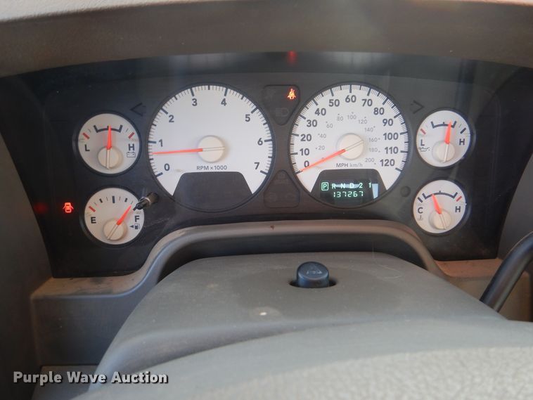 image for item HW9764 2006 Dodge Ram 1500  Quad Cab pickup truck