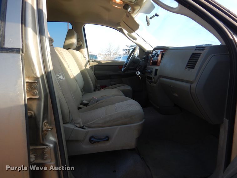 image for item HW9764 2006 Dodge Ram 1500  Quad Cab pickup truck