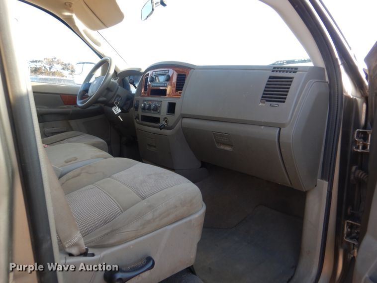 image for item HW9764 2006 Dodge Ram 1500  Quad Cab pickup truck