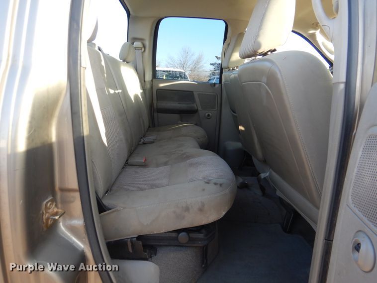 image for item HW9764 2006 Dodge Ram 1500  Quad Cab pickup truck