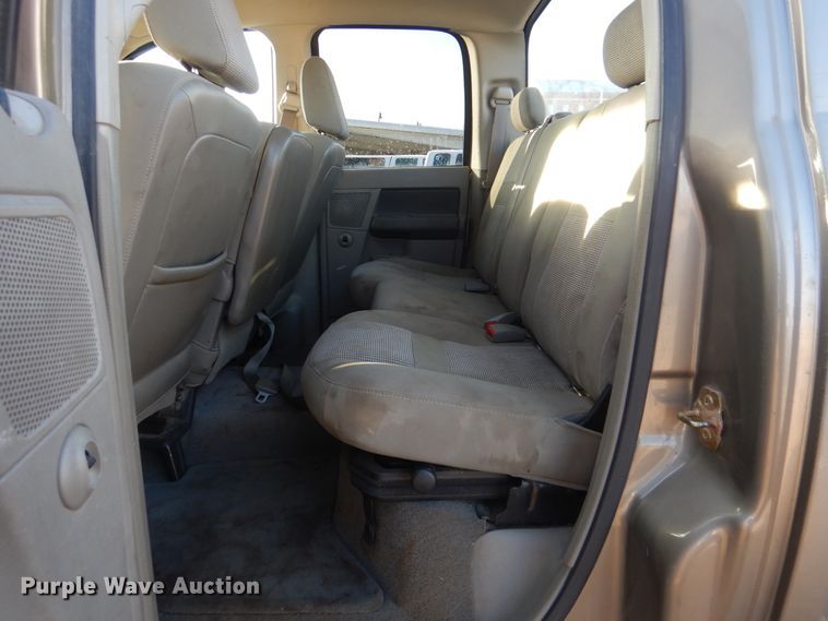 image for item HW9764 2006 Dodge Ram 1500  Quad Cab pickup truck