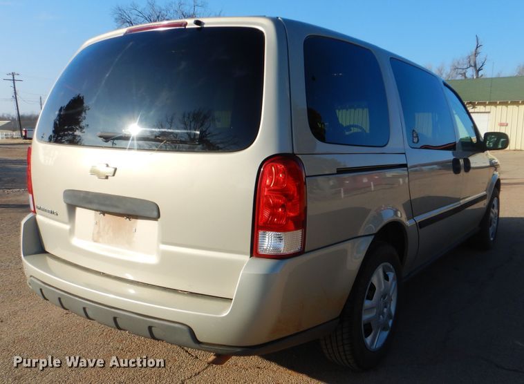 image for item HW9766 2007 Chevrolet Uplander LS  van