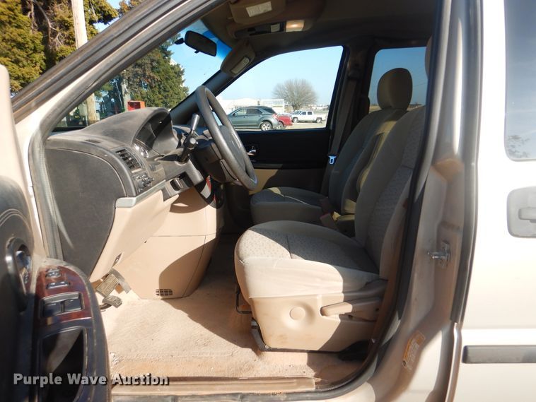 image for item HW9766 2007 Chevrolet Uplander LS  van